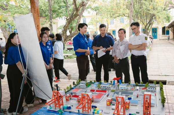 Ngày hội STEM 2026: Sôi động sáng tạo tại Khoa Kỹ thuật biển – Trường Kỹ thuật và Công nghệ, Trường Đại học Nha Trang