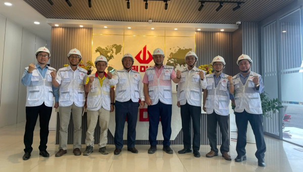 ĐOÀN CÔNG TÁC TRƯỜNG ĐẠI HỌC NHA TRANG THĂM VÀ LÀM VIỆC TẠI CÁC DOANH NGHIỆP CÔNG NGHIỆP BIỂN HÀNG ĐẦU TẠI VŨNG TÀU