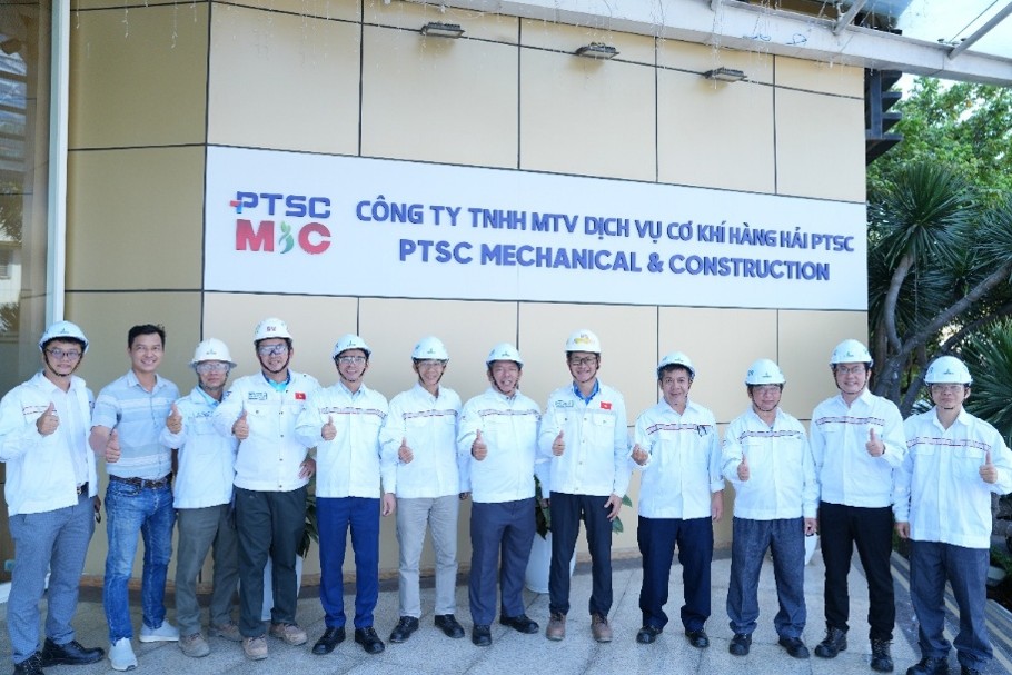ĐOÀN CÔNG TÁC TRƯỜNG ĐẠI HỌC NHA TRANG THĂM VÀ LÀM VIỆC TẠI CÁC DOANH NGHIỆP CÔNG NGHIỆP BIỂN HÀNG ĐẦU TẠI VŨNG TÀU
