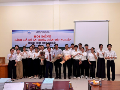 SINH VIÊN NGÀNH KHOA HỌC HÀNG HẢI BẢO VỆ THÀNH CÔNG ĐỒ ÁN TỐT NGHIỆP CHUYÊN NGÀNH QUẢN LÝ HÀNG HẢI VÀ LOGISTICS