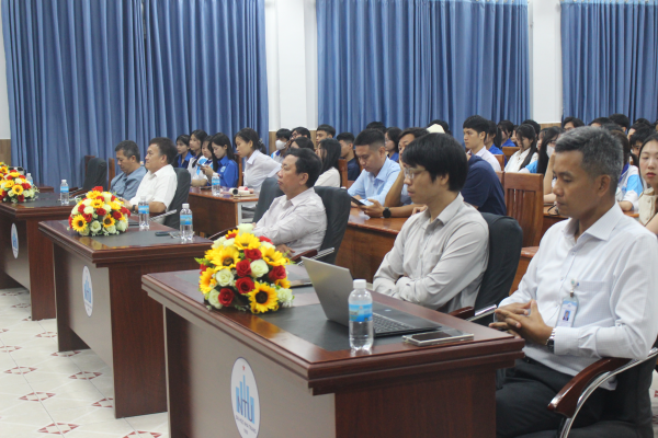 Khoa Kỹ thuật Biển –  Trường Kỹ thuật và Công nghệ - Trường Đại học Nha Trang tưng bừng tổ chức chương trình "Chào mừng Tân sinh viên Khóa 68"