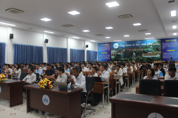 Khoa Kỹ thuật Biển –  Trường Kỹ thuật và Công nghệ - Trường Đại học Nha Trang tưng bừng tổ chức chương trình "Chào mừng Tân sinh viên Khóa 68"
