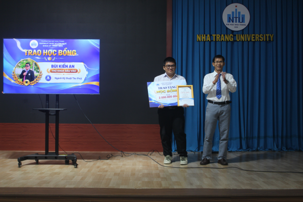 Khoa Kỹ thuật Biển –  Trường Kỹ thuật và Công nghệ - Trường Đại học Nha Trang tưng bừng tổ chức chương trình "Chào mừng Tân sinh viên Khóa 68"