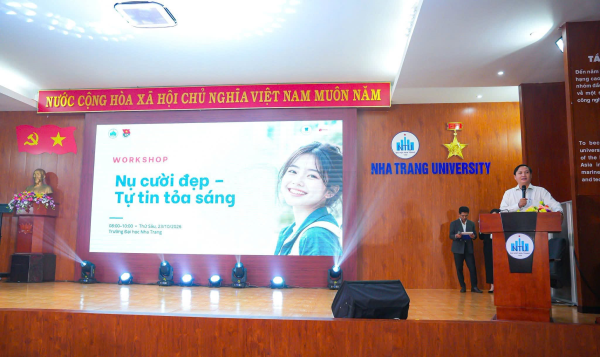 Khoa Kỹ thuật Biển chúc mừng 06 sinh viên nhận học bổng khuyến học